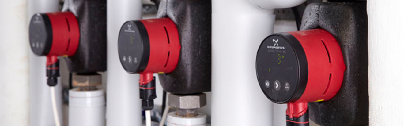 En halv million danske husstande kan spare mere end 350 millioner kroner årligt på elregningen, hvis de skifter deres gamle cirkulationspumpe ud med en pumpe med lavt energieffektivitetsindeks.